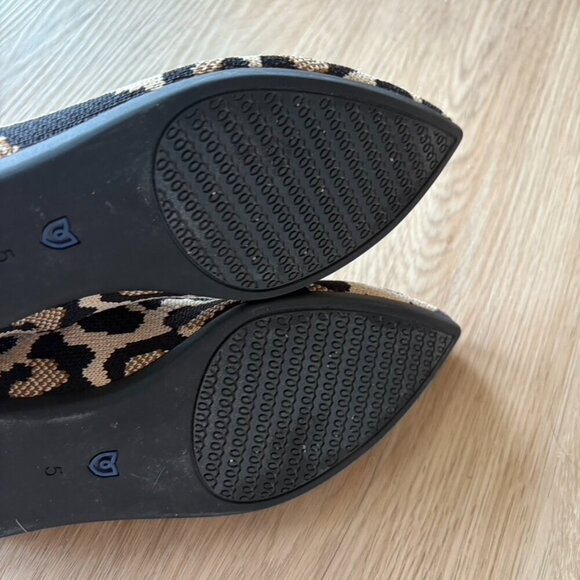 rothys leopard pointed toe flats Size 5 - Picture 9 of 9